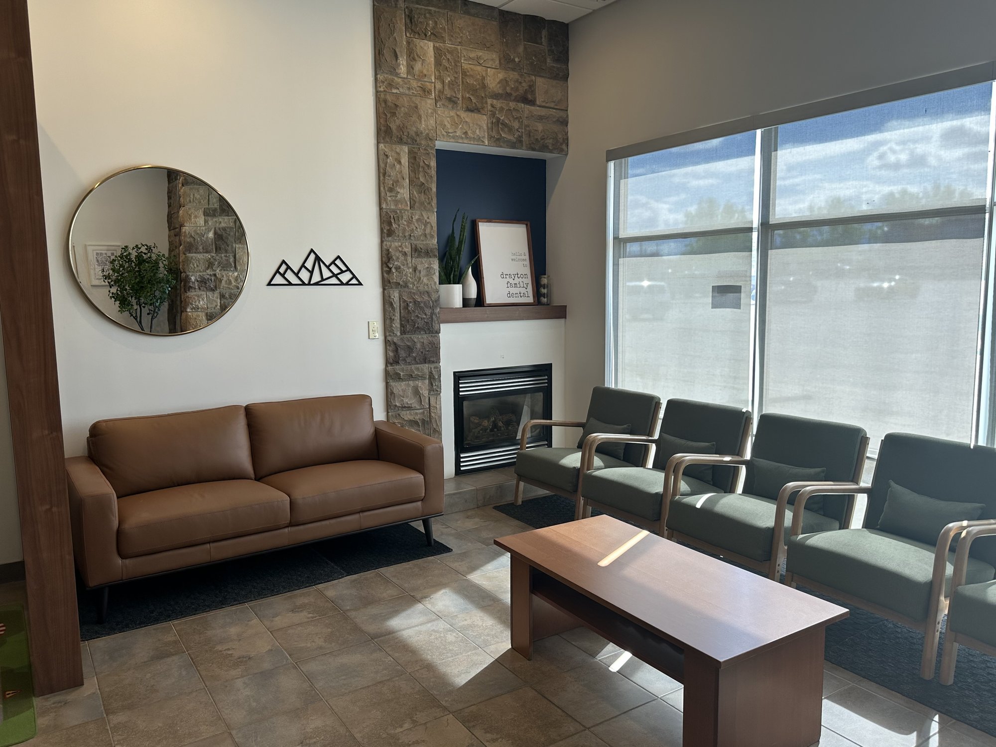 Drayton Family Dental — waiting area